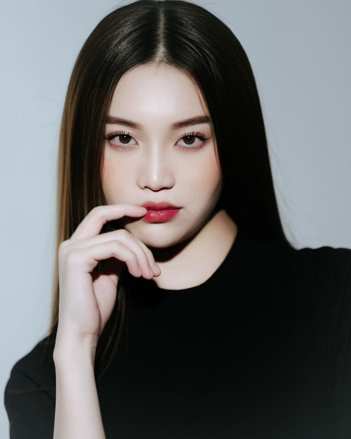 Số khác lại cho rằng Thùy Vi đẹp nhưng không phù hợp với tiêu chí của Miss Grand Vietnam. Năm ngoái, cô từng tham gia cuộc thi và dừng chân ở Top 50. 