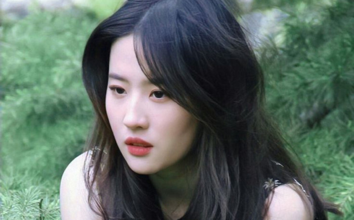 Lưu Diệc Phi lộ nhan sắc thật dưới ống kính người qua đường Ảnh 2