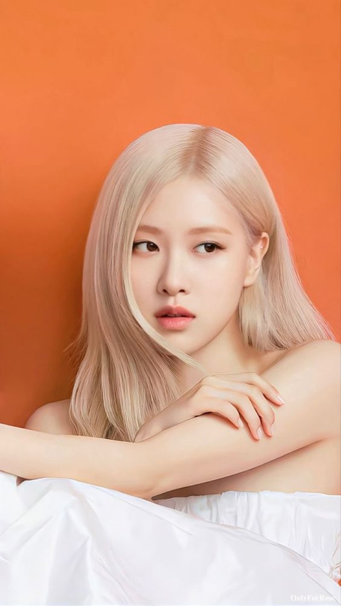 Chỉ còn một mình Rosé gia hạn hợp đồng với YG.