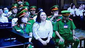 Bị cáo Nguyễn Phương Hằng tại phiên tòa hôm nay