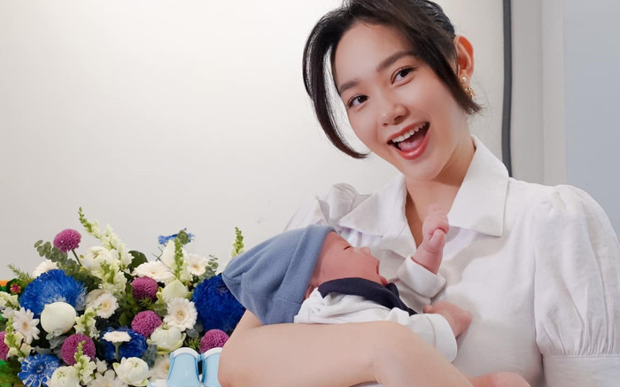 Minh Hằng trải lòng về nỗi sợ lần đầu làm mẹ, có nhiều đêm thức trắng Ảnh 2