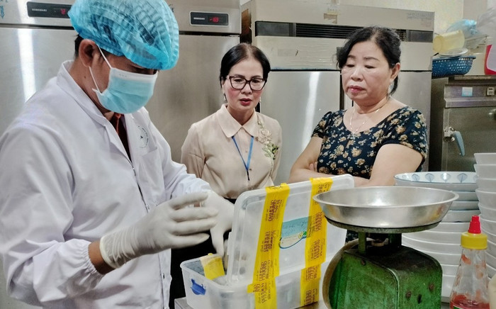 Tìm thấy nhiều loại vi khuẩn gây ngộ độc trong mẫu bánh mỳ Phượng Ảnh 2