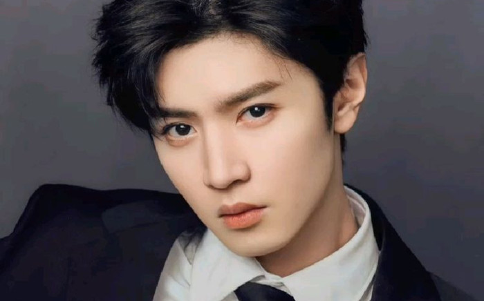 Trần Triết Viễn gây sốc với thân hình cường tráng hậu rời xa Triệu Lộ Tư Ảnh 2