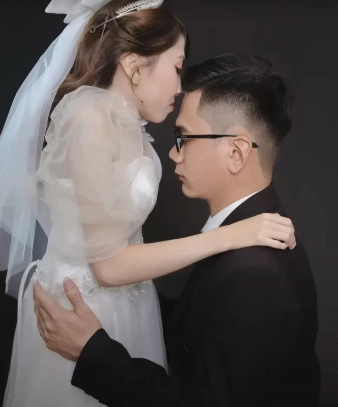 Không màng đến ngoại hình, Minh và Thanh đã hái quả ngọt bởi tình yêu chân thành bằng một đám cưới vào ngày 24/9 sắp tới