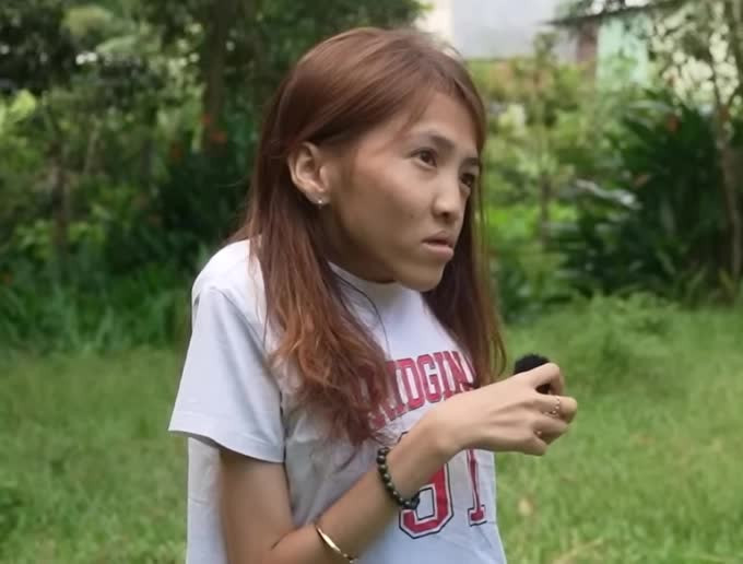 Cô gái Phạm Thanh