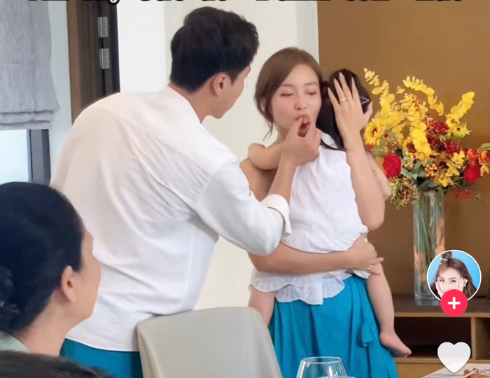  Ai cũng công nhận rằng nhìn qua cứ ngỡ đây là cặp vợ chồng thật chứ không chỉ trong phim.