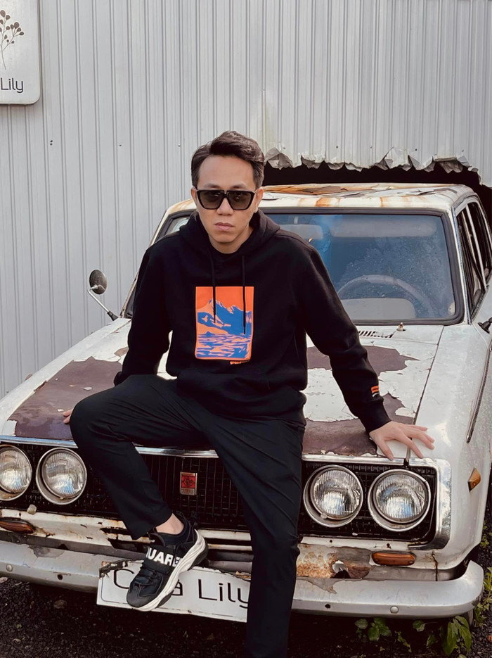 Trong hội bạn thân của MC Trấn Thành, Anh Đức thường được đàn anh nhiệt tình gán ghép với các sao nữ Vbiz đình đám