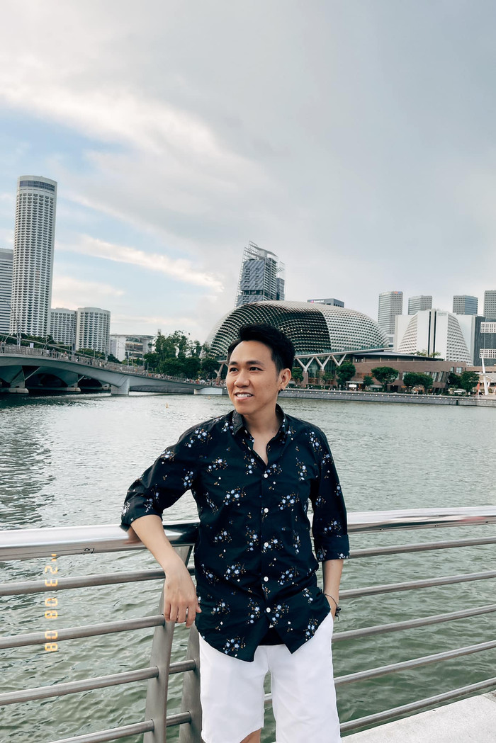 Anh Đức luôn thể hiện thần thái tươi tắn, tâm trạng vui vẻ khi đăng ảnh đời thường trên tài khoản cá nhân