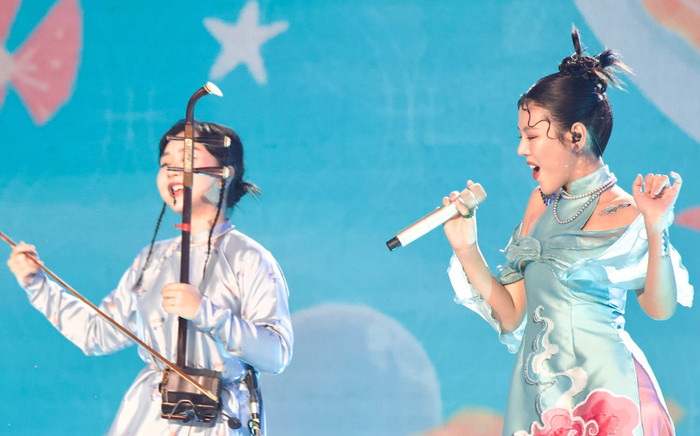 Thanh Thảo (Muộii) gây sốt khi hát Bài Chòi tại liveshow Vietnam Idol Ảnh 2