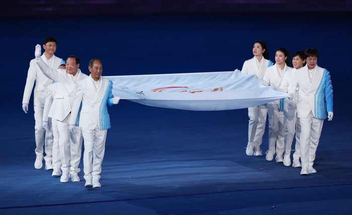 Lá cờ Uỷ ban Olympic châu Á xuất hiện. Ảnh: Reuters