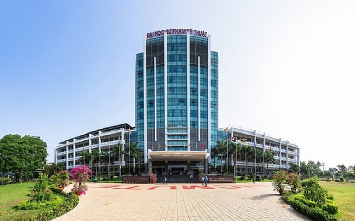 Không học ngoại ngữ vẫn phải nộp học phí, ĐH Sư phạm Kỹ thuật TP.HCM nói gì? Ảnh 2