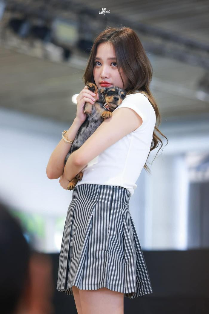 Freen Sarocha Chankimha.