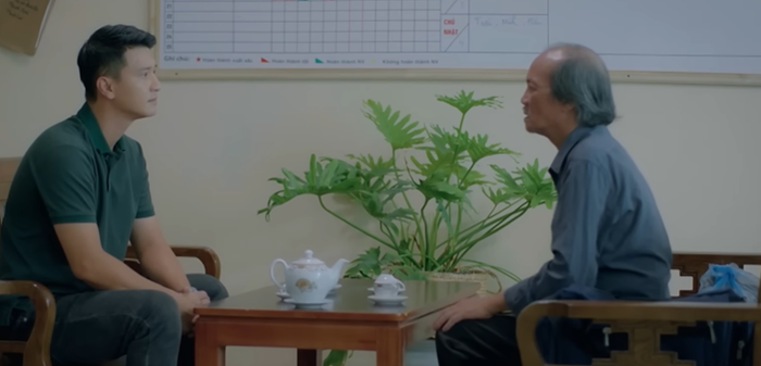 Tuấn gặp bố của Bình.