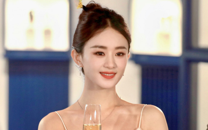 Xuất thân giống nhau, Triệu Lệ Dĩnh bị chê gái quê, người này lại được khen ngợi Ảnh 2