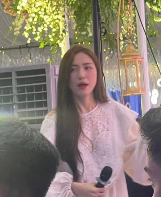 Mặc áo rộng che bụng làm dấy lên tin mang thai, Hoà Minzy phản ứng ra sao Ảnh 1