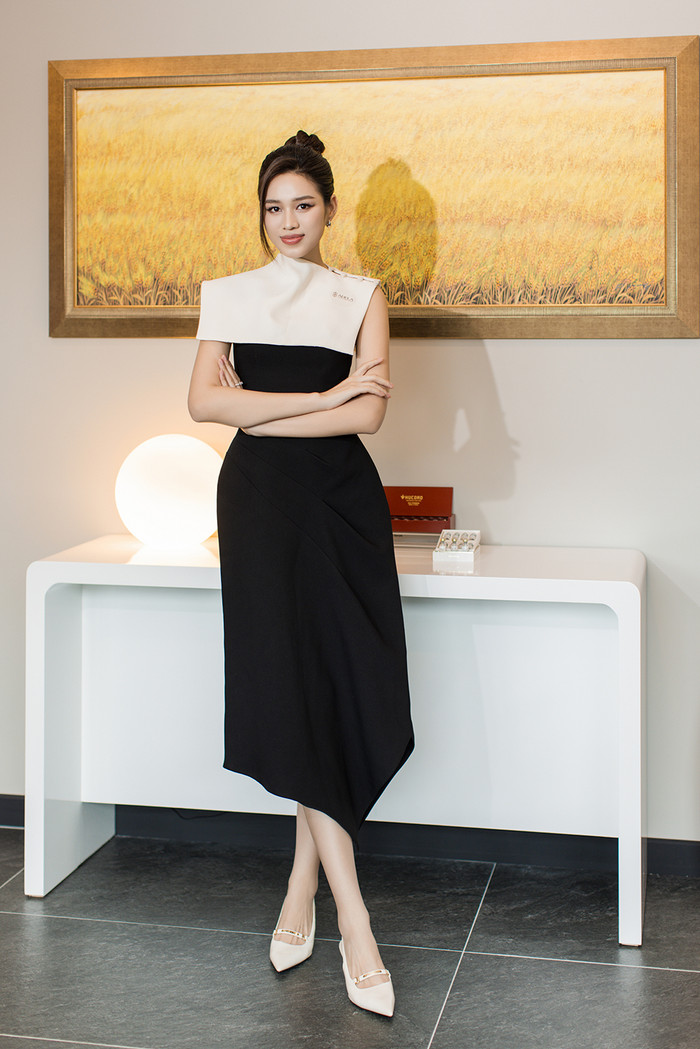 Đỗ Hà là một trong những nàng Hậu đa năng của Vbiz.