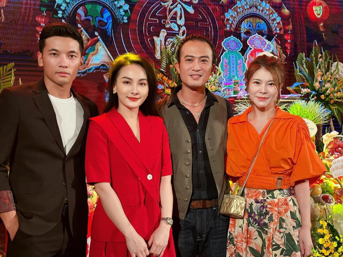 Bảo Thanh hội ngộ cùng đồng nghiệp.