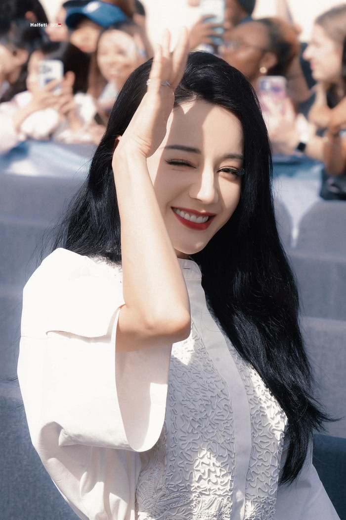 Công chúa Trịnh Sảng tái xuất, làm lu mờ Địch Lệ Nhiệt Ba chỉ với một hành động Ảnh 1