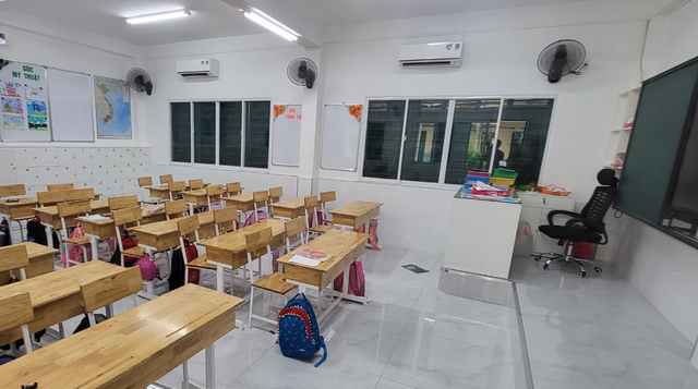 Lớp 1/2, Trường tiểu học Hồng Hà, quận Bình Thạnh, TP.HCM. Ảnh: Thanh Niên