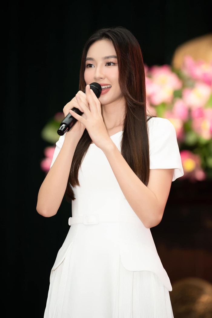 Kể từ khi đăng quang Miss Grand International, Hoa hậu Thùy Tiên liên tục ghi điểm bởi những hoạt động thiện nguyện của mình.