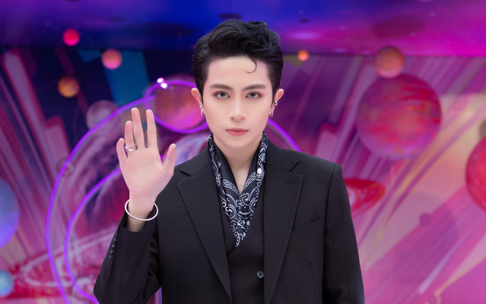 Gil Lê trải lòng chuyện tình cảm: 'Chính sự khác nhau bù đắp tạo nên thú vị' Ảnh 2