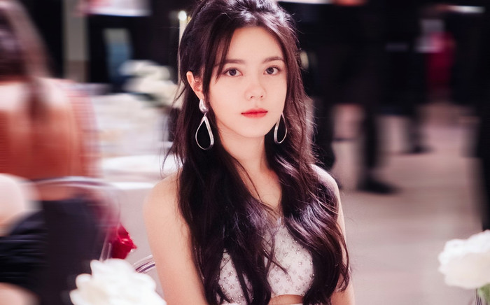 Sao nữ thảm họa hơn Triệu Lộ Tư, Ngu Thư Hân khiến fan cũng phải chê Ảnh 2