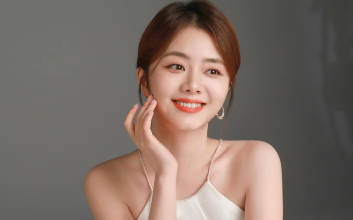 Đàm Tùng Vận công khai yêu mỹ nam kém 3 tuổi, đẹp đôi thế nào mà được khen ngợi? Ảnh 2