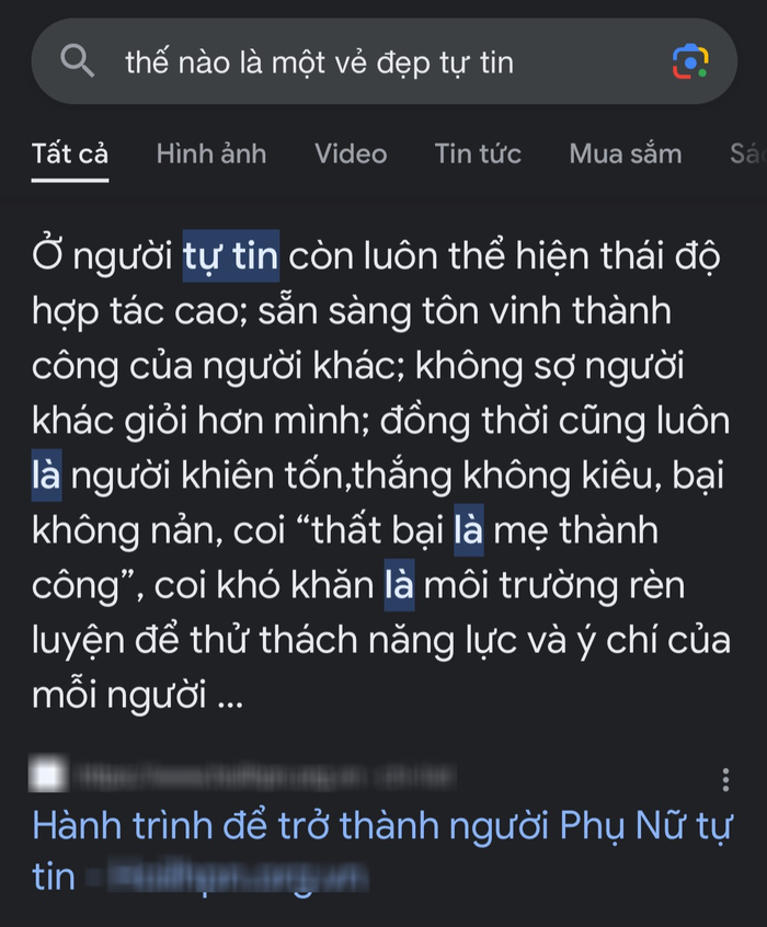Nội dung về vẻ đẹp tự tin của người phụ nữ có nhiều nét tương đồng với bài nói của Tân hoa hậu Quỳnh Hoa. Bên cạnh đó, người đẹp còn nói sai cụm từ 'thắng không kiêu, bại không nản' thành  'thắng không kiêu, bại không chảnh'. 