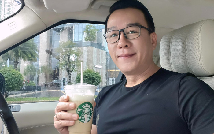 Vua cá Koi bất ngờ nhắc về 'cô gái luôn mong chờ mỗi ngày', danh tính bất ngờ Ảnh 2