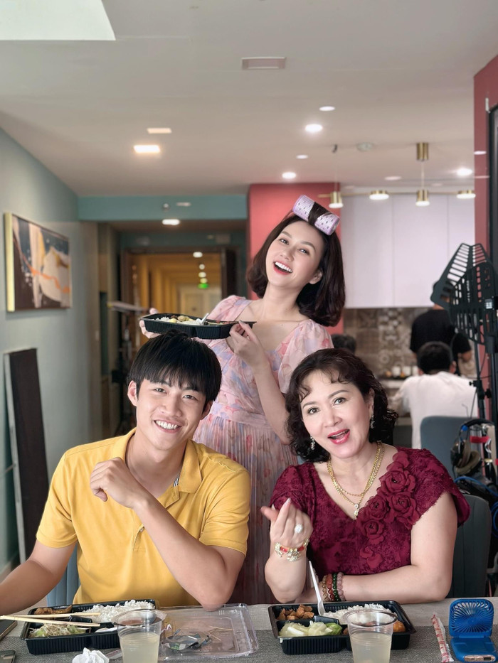  BXH rating phim Việt tuần qua: Gia Đình Mình Vui Bất Thình Lình lập kỳ tích Ảnh 4