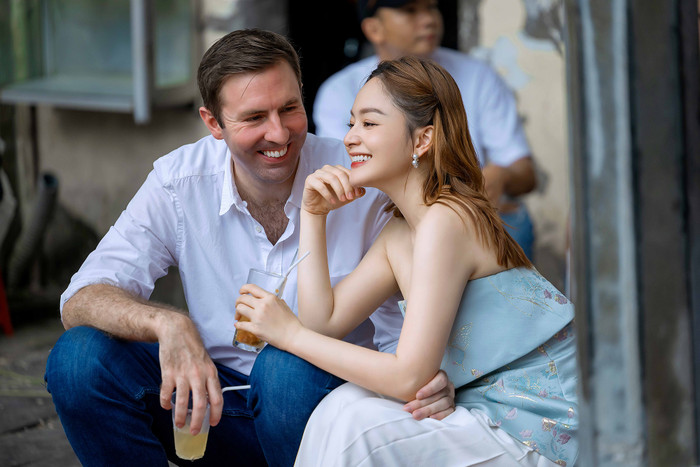 Diễn viên Lan Phương và chồng ngoại quốc.