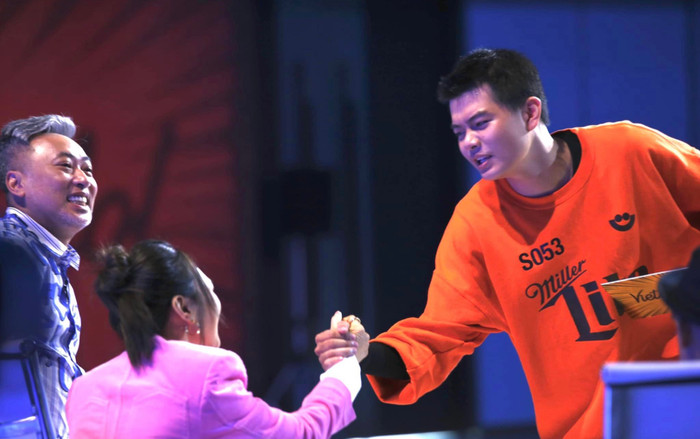 Tri Thức nghẹn ngào nói lời tạm biệt khi dừng chân tại Vietnam Idol 2023 Ảnh 2