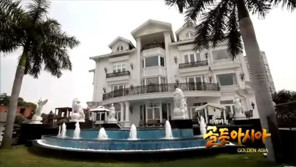 'Cơ ngơi' tiền tỷ, xa hoa choáng ngợp của nhà chồng Tăng Thanh Hà lên sóng quốc tế Ảnh 2