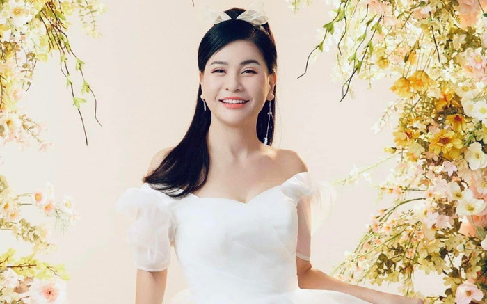 Cát Phượng diện váy cưới lộng lẫy, dân tình hóng cô dâu tương lai Ảnh 2