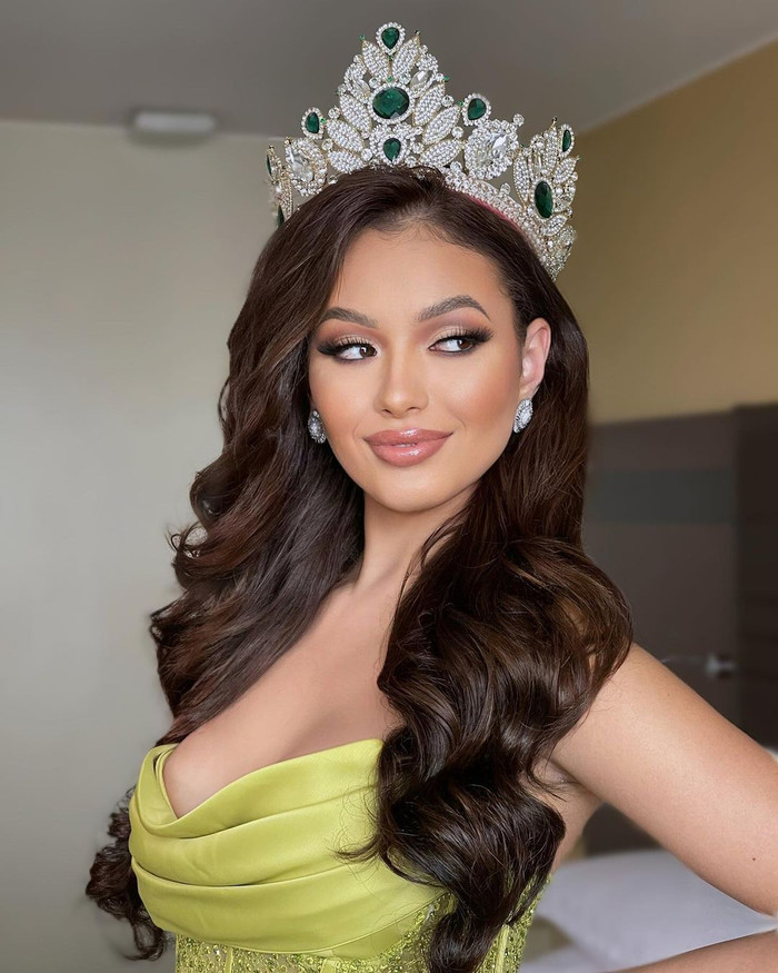 Miss Grand Ecuador 2023 Véronique Michielsen mất suất dự thi Miss Grand International 2023.&nbsp;