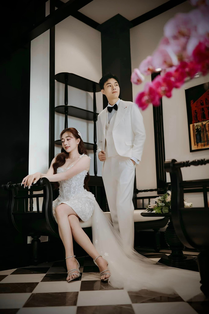 Khi gửi lời chúc mừng sinh nhật tới chồng sắp cưới, nữ diễn viên từng vui vẻ trêu anh 'đi làm ngoan đem tiền về đều đặn'