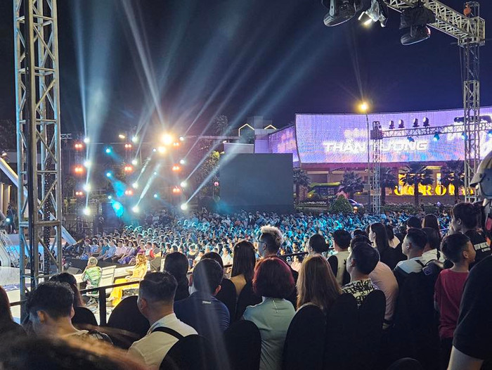  HOT: Quét mã QR, đăng ký ngay vé xem LIVESHOW 1 VIETNAM IDOL 2023 Ảnh 2