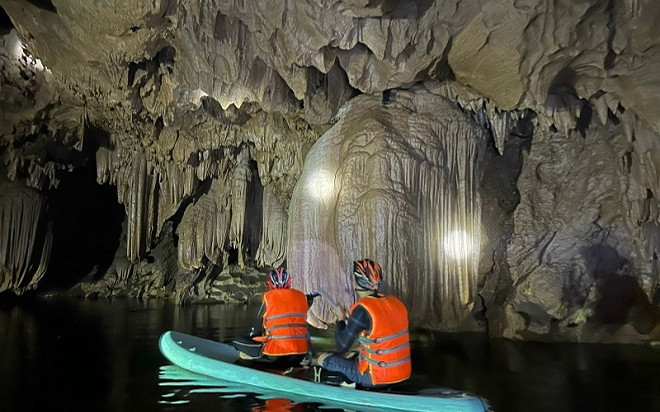 Phát hiện thêm hang động đẹp kỳ ảo giữa đại ngàn Trường Sơn Ảnh 2