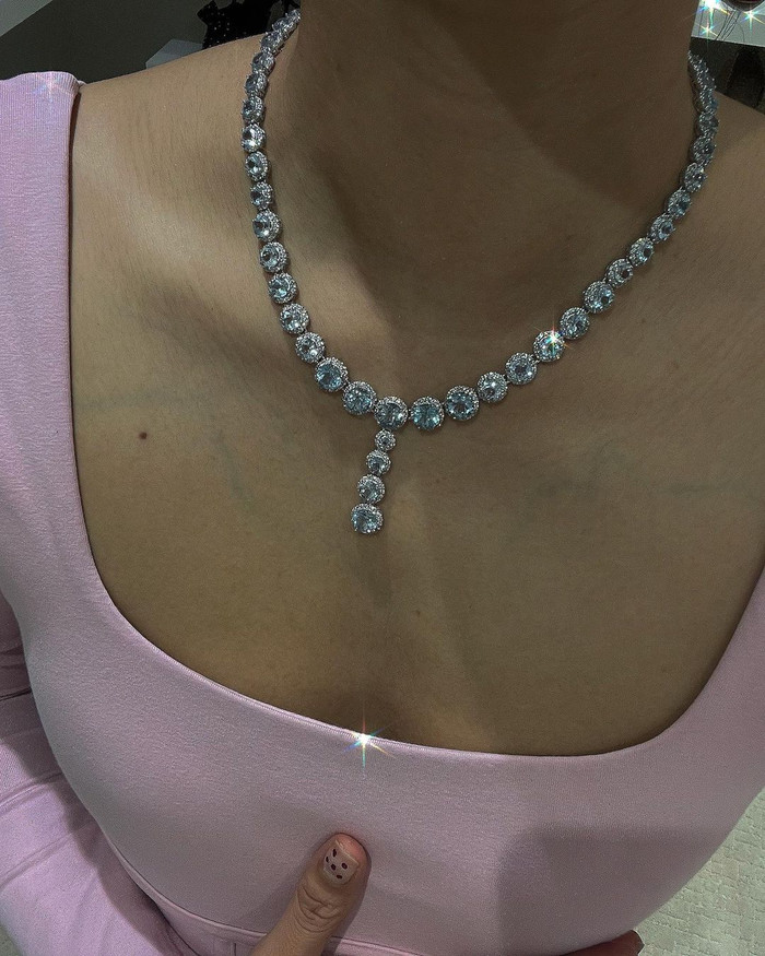 Phạm Hương vui vẻ nói thêm về món quà này: 'Khi anh Max và daddy tặng quà sinh nhật cho mẹ'