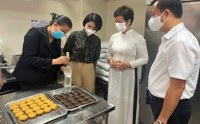 Khách sạn Pullman và Novotel ở Hà Nội vi phạm ATTP trong sản xuất bánh Trung thu Ảnh 2