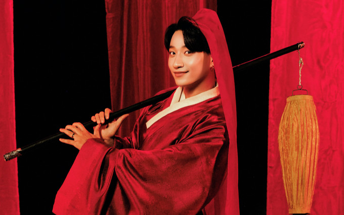 Nam vũ công Vbiz từng công khai yêu đồng giới nay làm điều đặc biệt với bạn trai ngoại quốc ngày đầu năm Ảnh 2