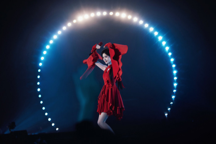 Cúc Tịnh Y vượt mặt Bạch Lộc, Triệu Lộ Tư sau Đêm hội cuối năm Ảnh 3