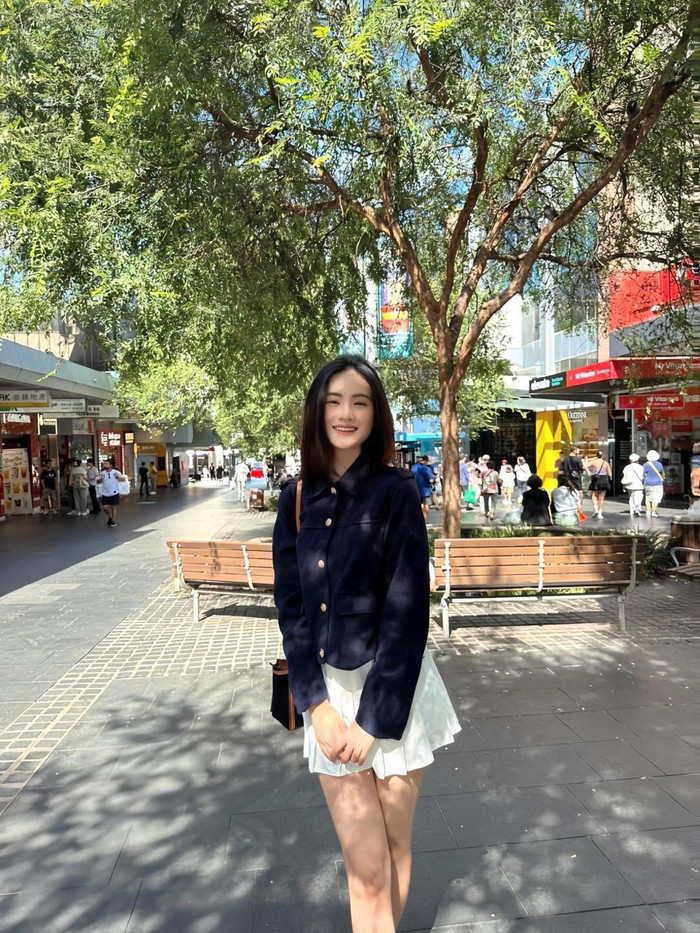 Hoa hậu Ý Nhi tiết lộ hài lòng với cuộc sống sau 2 tháng sang Úc.