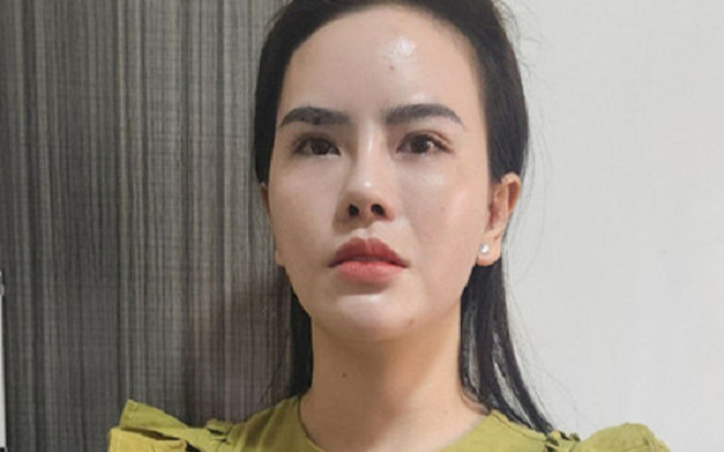 Bắt quả tang hot girl sinh năm 2000 làm 'chuyện xấu' trong nhà nghỉ Ảnh 2