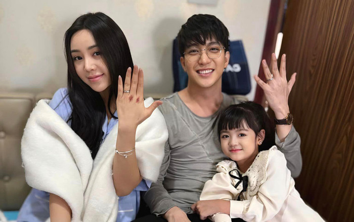 Quỳnh Kool và chồng khoe nhẫn cưới, khẳng định hôn nhân vẫn hạnh phúc Ảnh 2