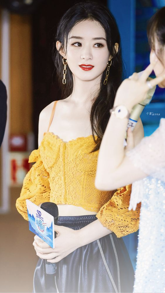 Triệu Lệ Dĩnh phủ nhận tái hợp Phùng Thiệu Phong, còn công khai cặp kè với mỹ nam đình đám này Ảnh 4