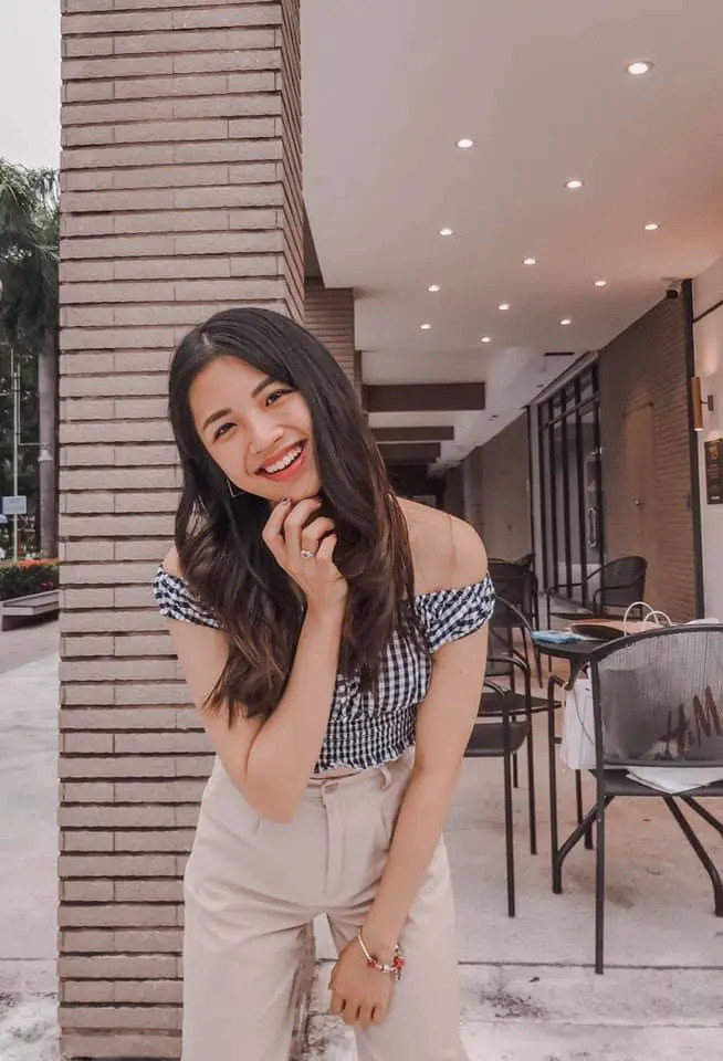 Sở dĩ Lan Thy có biệt danh là 'hot girl ống nghiệm' vì đúng vào đêm 30/4/1998, cô gái này là một trong 3 em bé đầu tiên chào đời bằng kỹ thuật thụ tinh trong ống nghiệm tại Việt Nam tại Bệnh viện Từ Dũ (TP.HCM). 