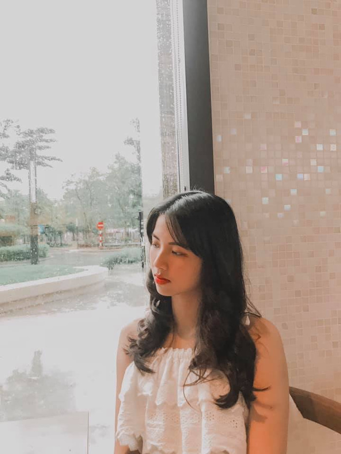 Đáng chú ý hơn cả là Lan Thy vướng vào ồn ào bị cho là 'ăn cắp chất xám của bạn thân' khiến cho tên tuổi của cô nàng thường xuyên được nhắc đến với những drama không hồi kết.