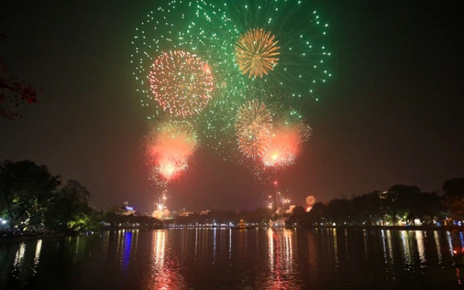 Công bố 32 điểm bắn pháo hoa ở Hà Nội đêm Giao thừa Tết Giáp Thìn 2024 Ảnh 2