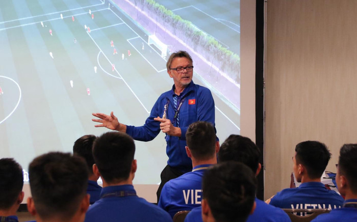 HLV Troussier tuyên bố tuyển Việt Nam có thể tạo địa chấn châu Á trước Nhật Bản Ảnh 2